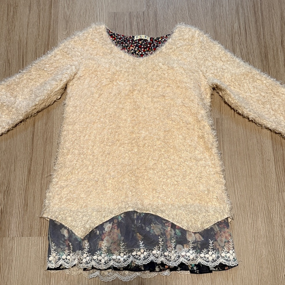 Layered Sweater - Picture 3 of 9
